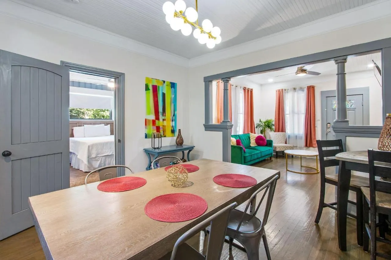 Triple D'Light Villa Pensacola 0*,